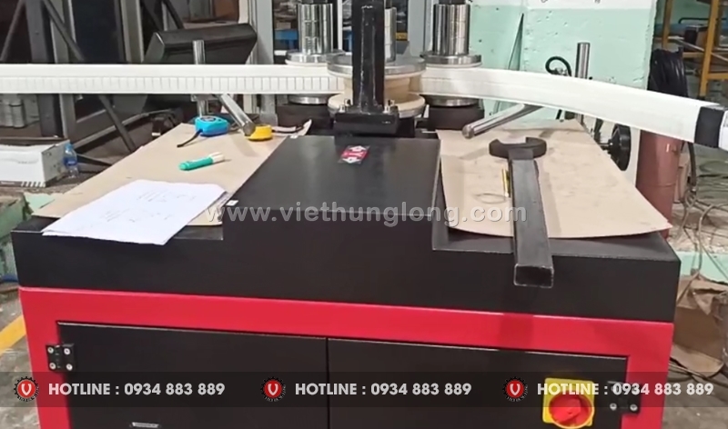 Quy trình uốn vòm cửa nhôm với máy CNC